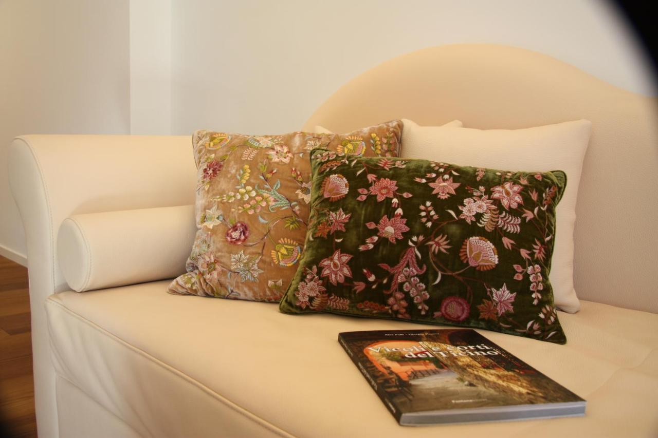Al Ciani Balcony Suite Lugano Eksteriør billede